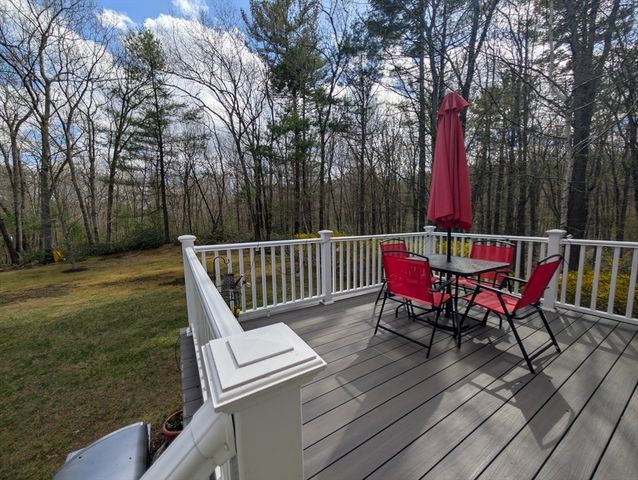 6 Marrissa Cir, Charlton, MA 01507