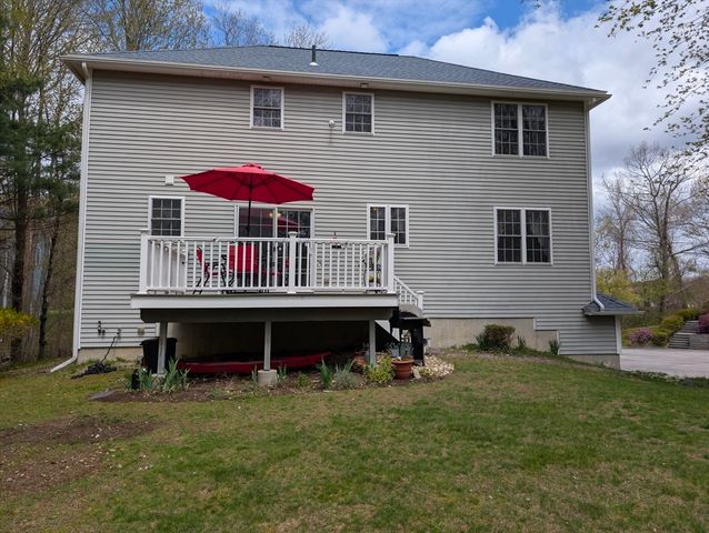 6 Marrissa Cir, Charlton, MA 01507