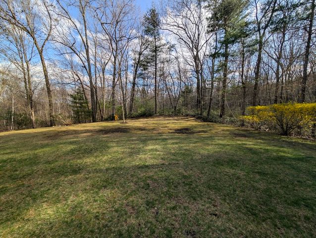6 Marrissa Cir, Charlton, MA 01507