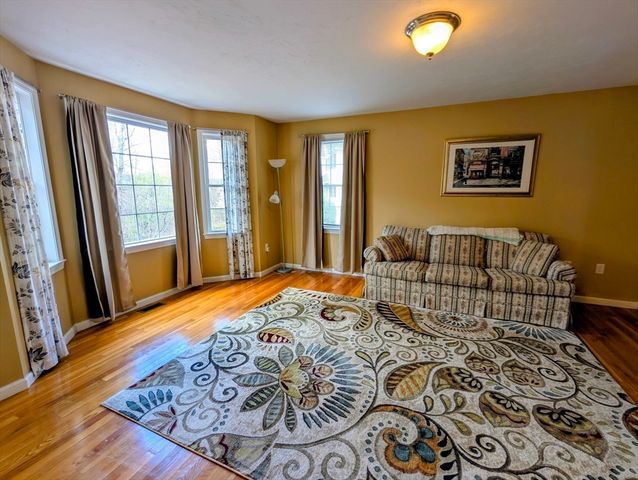 6 Marrissa Cir, Charlton, MA 01507