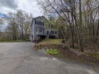 6 Marrissa Cir, Charlton, MA 01507