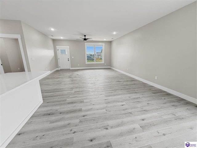 10 Betty Boyd Lane, Brandenburg, KY 40108