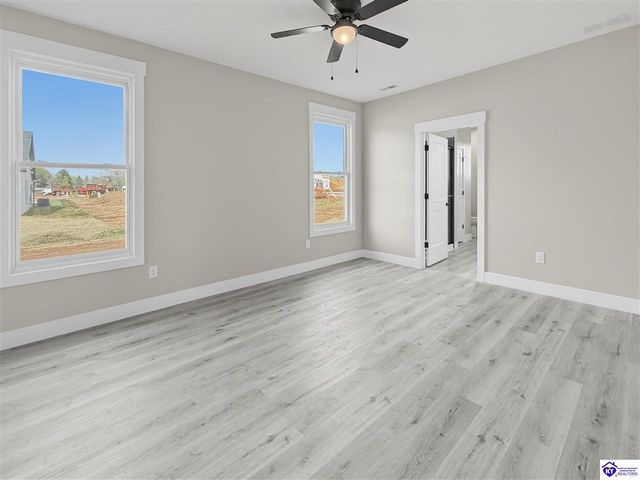 10 Betty Boyd Lane, Brandenburg, KY 40108