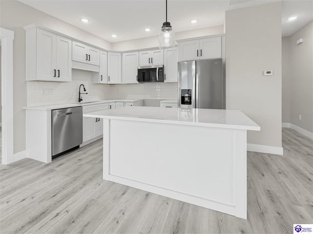 10 Betty Boyd Lane, Brandenburg, KY 40108