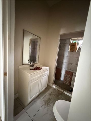 1804 65th Street A-B, Galveston, TX 77551