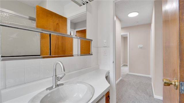 538 Glenview Court, Webster, NY 14580