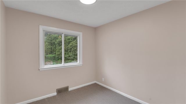 538 Glenview Court, Webster, NY 14580