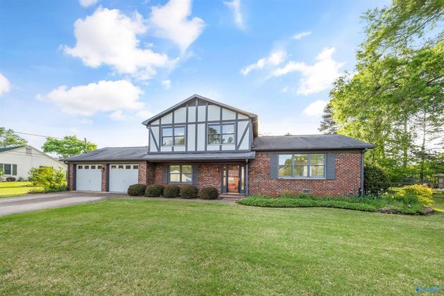 1928 Edenton Drive SW, Huntsville, AL 35803