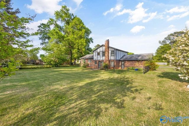 1928 Edenton Drive SW, Huntsville, AL 35803