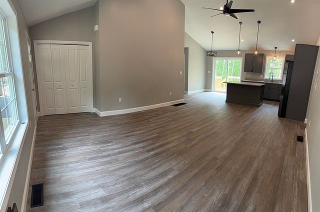 12 Jewell Lane, Derry, NH 03038