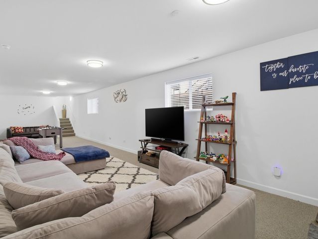 8566 S 83rd Avenue, Hickory Hills, IL 60457