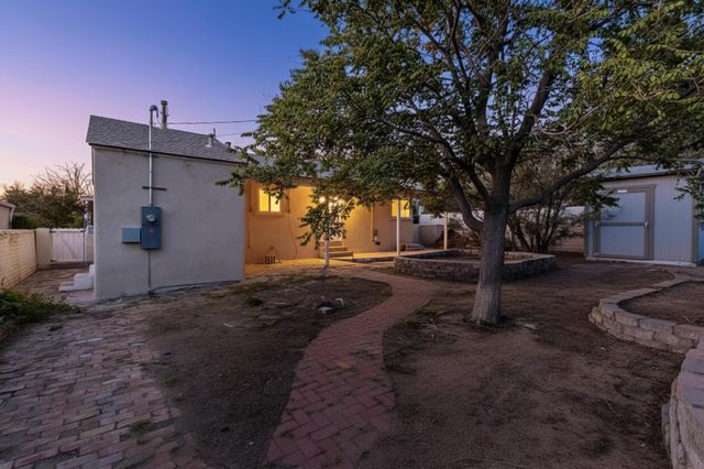 2916 Santa Clara Avenue SE, Albuquerque, NM 87106