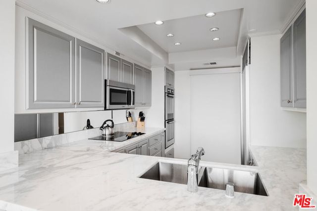 850 E OCEAN Boulevard 801, Long Beach, CA 90802