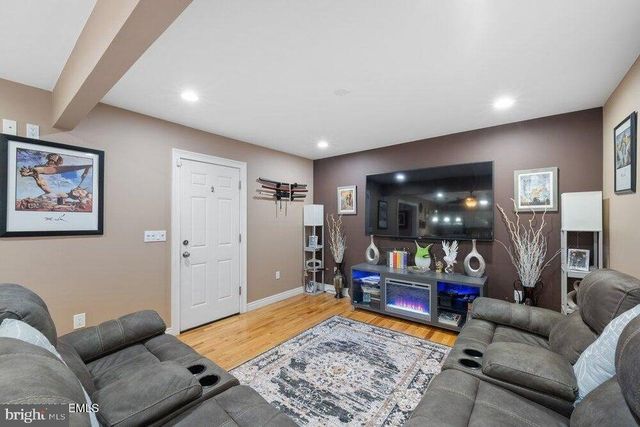 39 CYPRESS RD, Toms River, NJ 08753