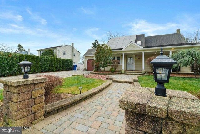 39 CYPRESS RD, Toms River, NJ 08753