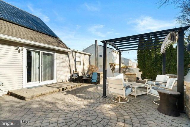 39 CYPRESS RD, Toms River, NJ 08753