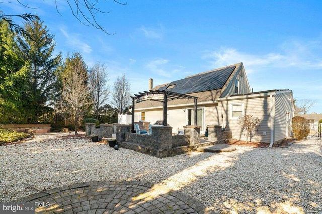 39 CYPRESS RD, Toms River, NJ 08753