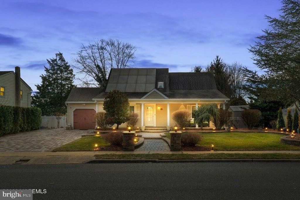 39 CYPRESS RD, Toms River, NJ 08753