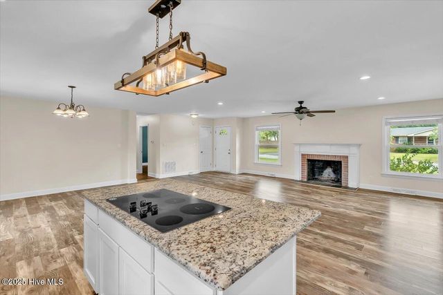 211 Fenton Place, Jacksonville, NC 28540