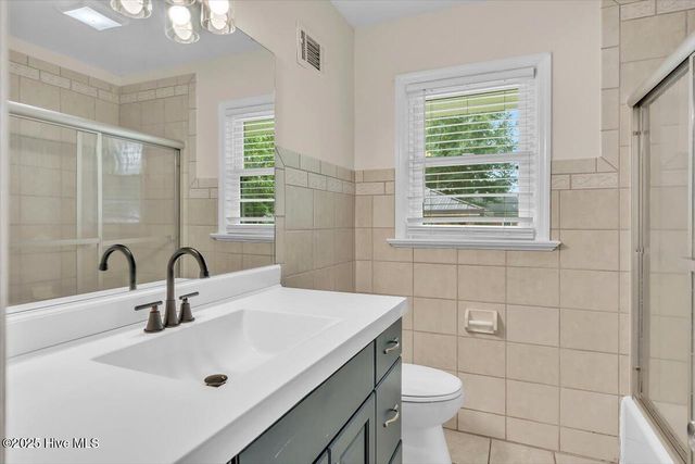 211 Fenton Place, Jacksonville, NC 28540