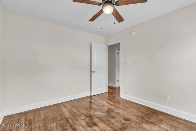 211 Fenton Place, Jacksonville, NC 28540