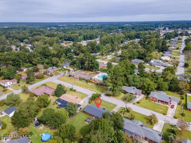 211 Fenton Place, Jacksonville, NC 28540
