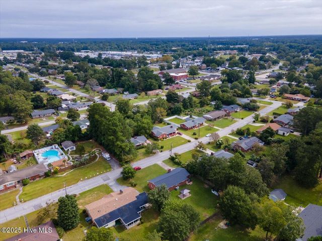 211 Fenton Place, Jacksonville, NC 28540