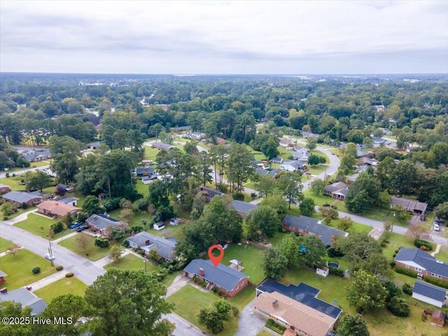 211 Fenton Place, Jacksonville, NC 28540