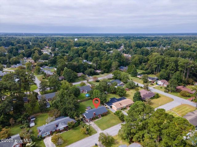 211 Fenton Place, Jacksonville, NC 28540