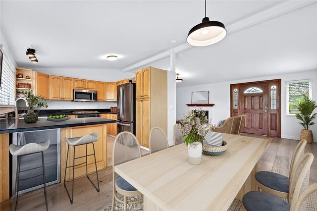 1962 Fullerton Avenue, Costa Mesa, CA 92627