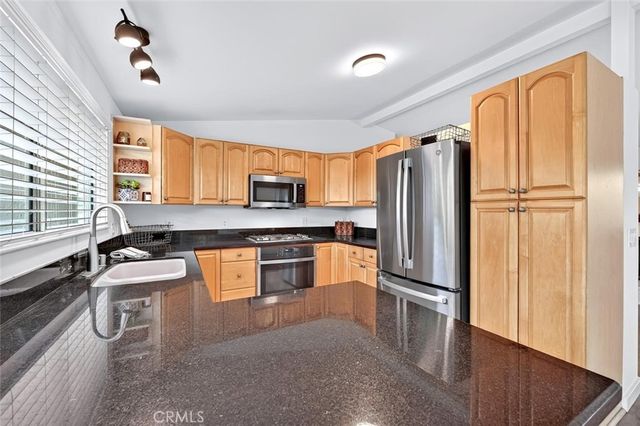 1962 Fullerton Avenue, Costa Mesa, CA 92627