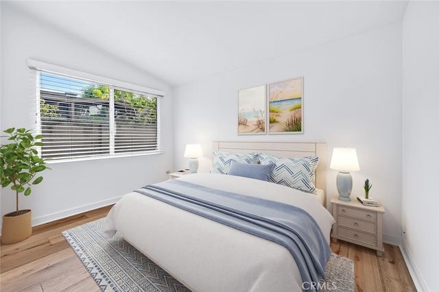 1962 Fullerton Avenue, Costa Mesa, CA 92627