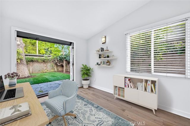 1962 Fullerton Avenue, Costa Mesa, CA 92627