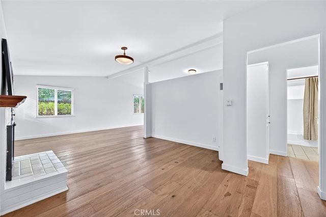 1962 Fullerton Avenue, Costa Mesa, CA 92627