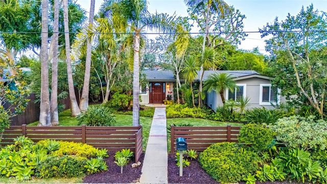 1962 Fullerton Avenue, Costa Mesa, CA 92627