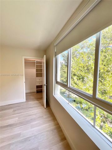 2555 NE 193rd Street 2206, Miami, FL 33180