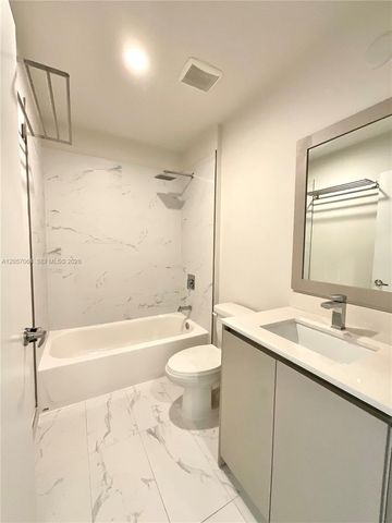 2555 NE 193rd Street 2206, Miami, FL 33180