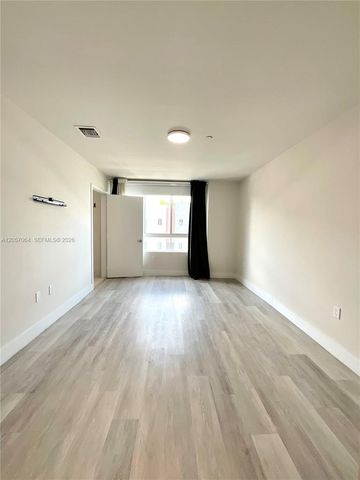 2555 NE 193rd Street 2206, Miami, FL 33180