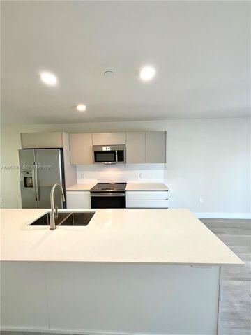 2555 NE 193rd Street 2206, Miami, FL 33180