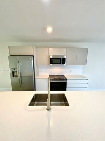 2555 NE 193rd Street 2206, Miami, FL 33180