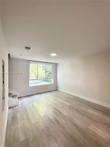 2555 NE 193rd Street 2206, Miami, FL 33180