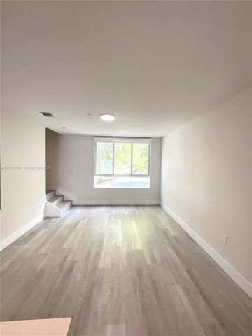 2555 NE 193rd Street 2206, Miami, FL 33180