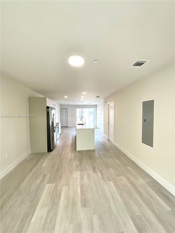 2555 NE 193rd Street 2206, Miami, FL 33180