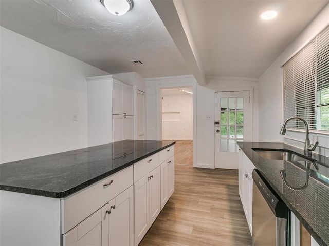 1601 W Harrison Avenue, Guthrie, OK 73044