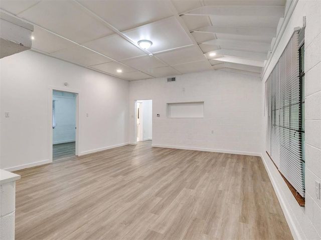 1601 W Harrison Avenue, Guthrie, OK 73044