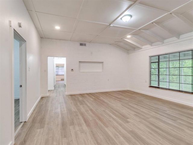 1601 W Harrison Avenue, Guthrie, OK 73044