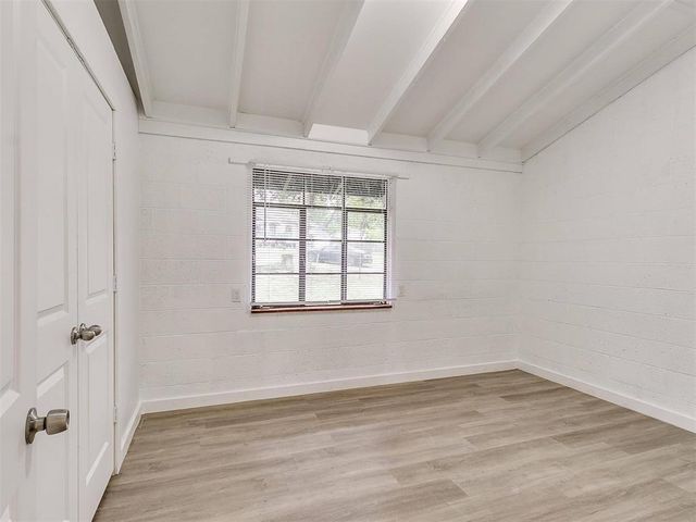 1601 W Harrison Avenue, Guthrie, OK 73044