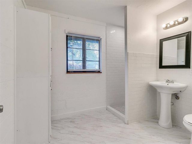 1601 W Harrison Avenue, Guthrie, OK 73044