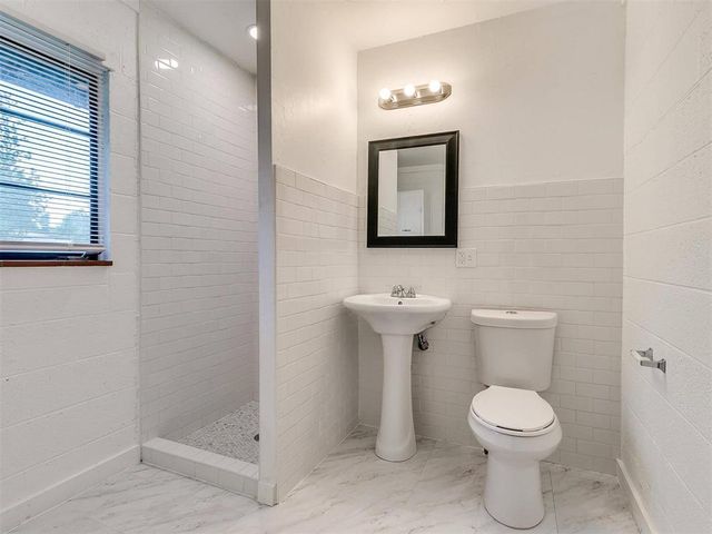 1601 W Harrison Avenue, Guthrie, OK 73044