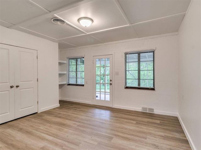 1601 W Harrison Avenue, Guthrie, OK 73044